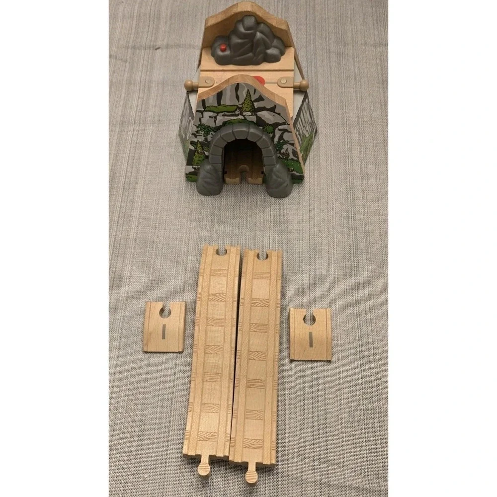 Working Thomas and Friends Mountain Railroad Overpass With Extra Track